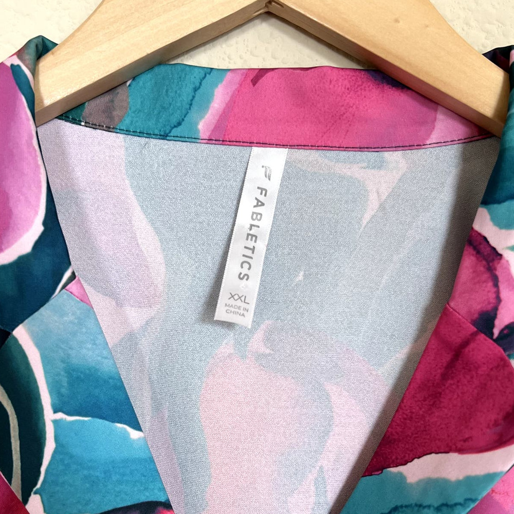 Fabletics Bold Tulip Print Button Down Cropped Sh… - image 6